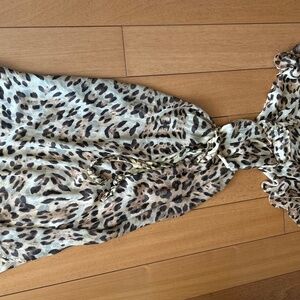 swimsuit coverup, one size fits all, leopard color.
